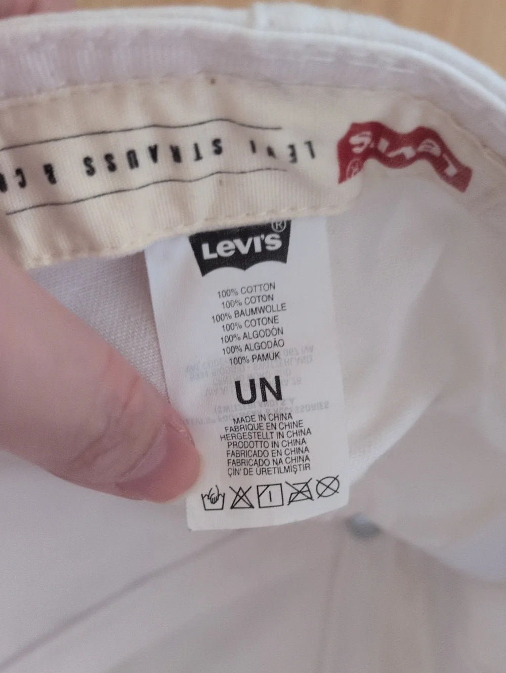 Levi's Off-White Cotton Baseball Cap with Red Tab